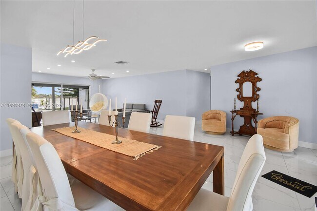 Building Photo - 406 Sailboat Cir