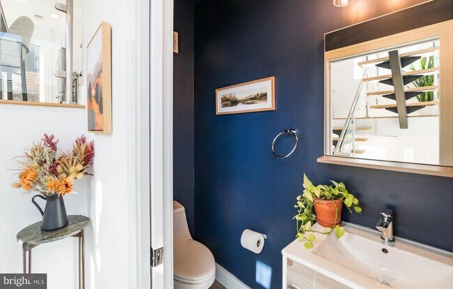 Building Photo - 1500 N Hancock St