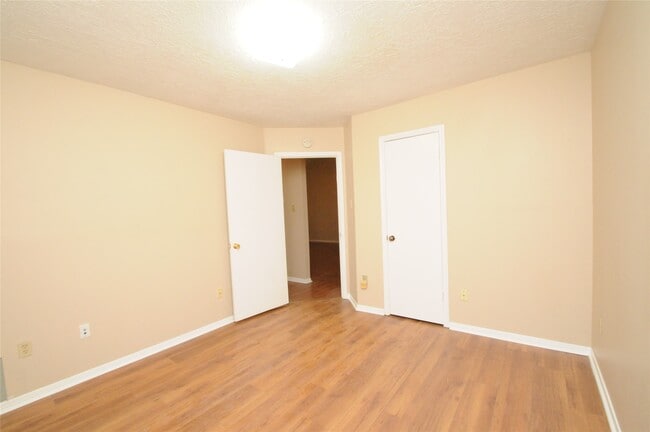 Building Photo - 16503 Canario Dr