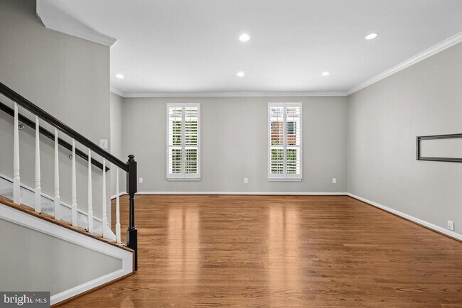 Building Photo - 5011 Waple Ln
