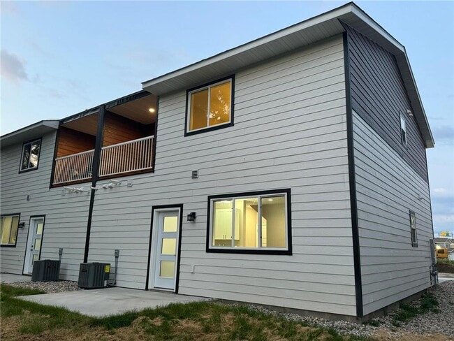 Building Photo - 141 Renet Path