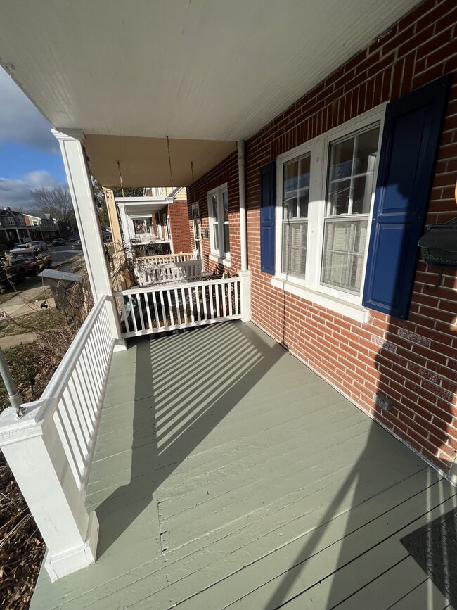 Building Photo - 1209 Elm Ave