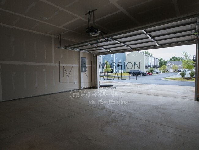Building Photo - 4184 Pk Trl Dr