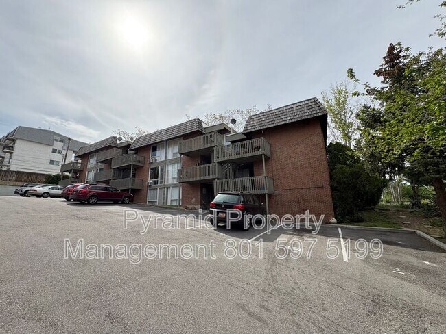 Building Photo - Sunset View Apartments