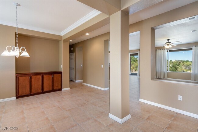 Building Photo - 10248 Santo Nina Ct