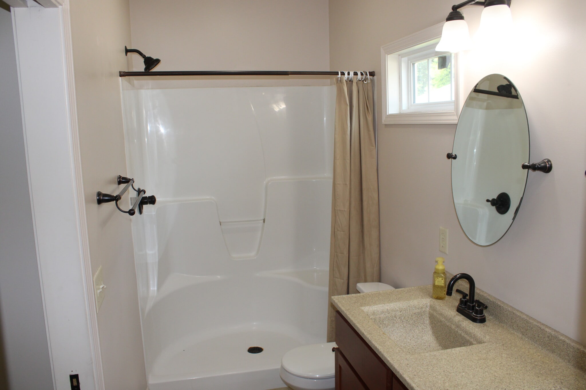 Master Bath - 11745 Juniper Ct