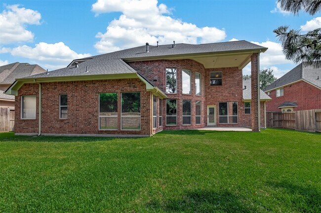 Building Photo - 8110 Clearwater Crossing