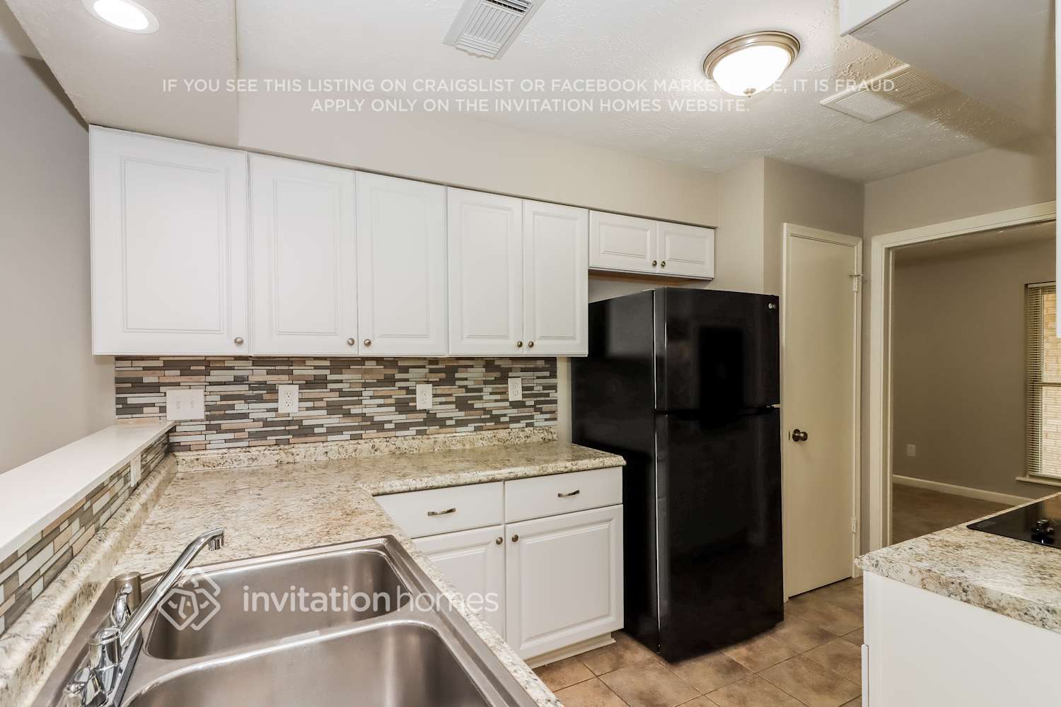 Building Photo - 2104 Yorktown Ct S