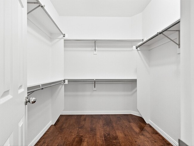 Building Photo - 1817 Newton Dr