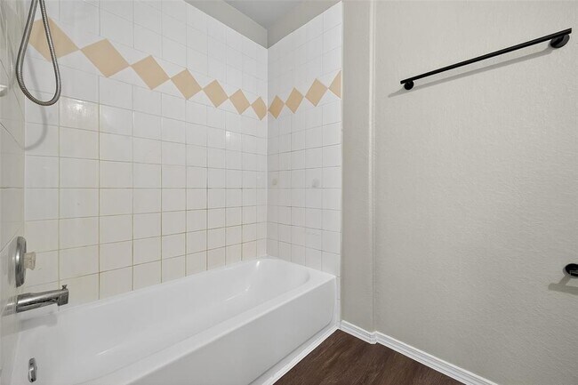 Building Photo - 16735 Libson Falls Dr