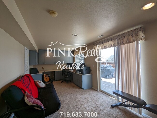 Building Photo - 7845 Silver Maple Ln