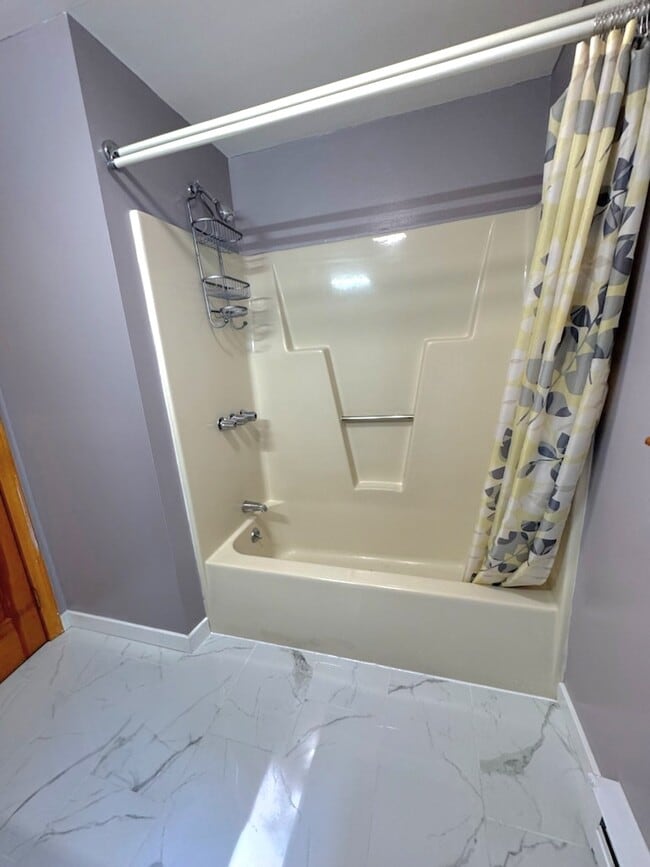 Building Photo - 237 Allen Ave