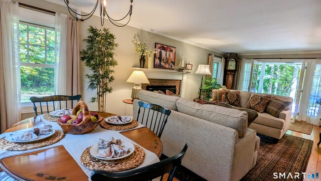 Building Photo - 123 Interlaken Rd