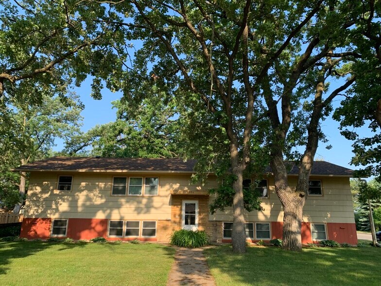 Building Photo - 8996 Jackson Avenue