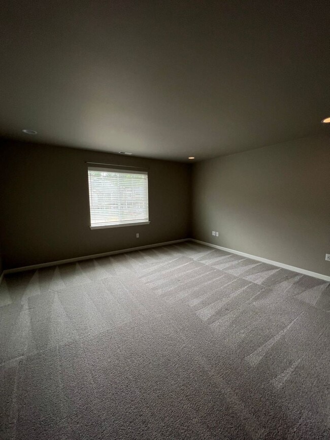 Building Photo - Quiet Luxury in a Forested Cul de Sac with...