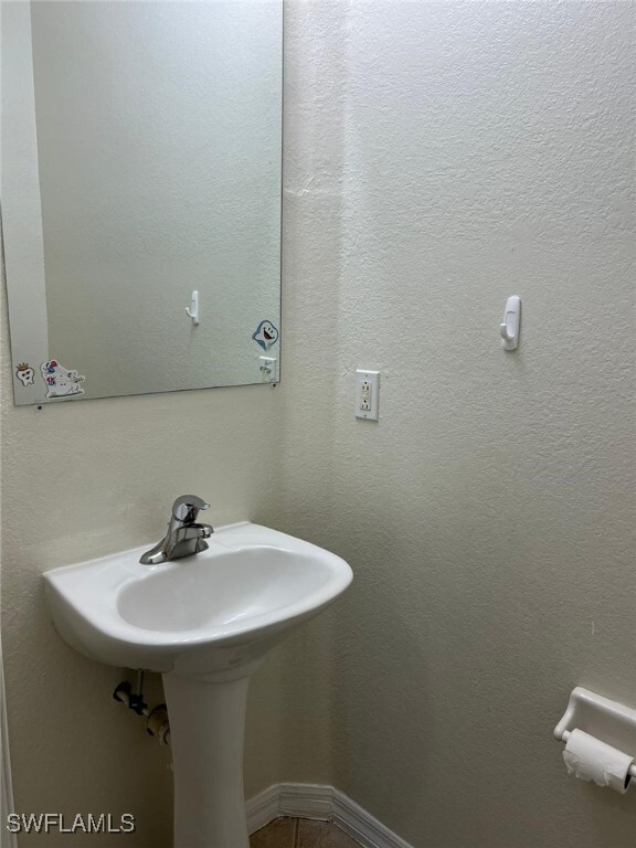 Building Photo - 7515 Bristol Cir