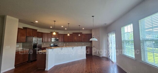 Building Photo - 10427 Paisley Abbey Ln