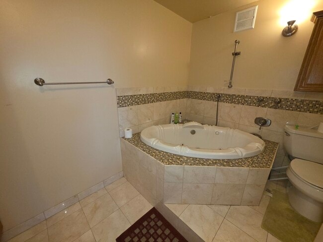 Building Photo - 655 W Irving Park Rd