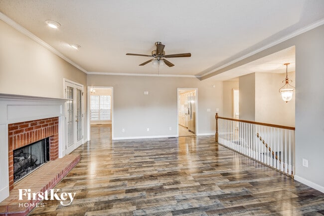 Building Photo - 412 Forest Hills Pl