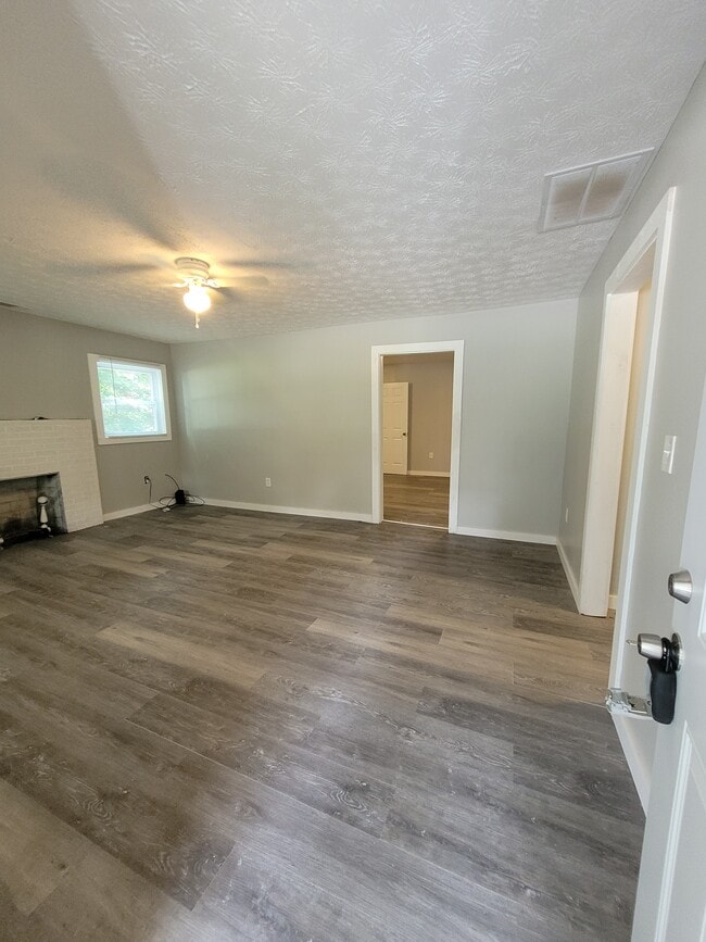Building Photo - 481 North Marietta Pkwy NE