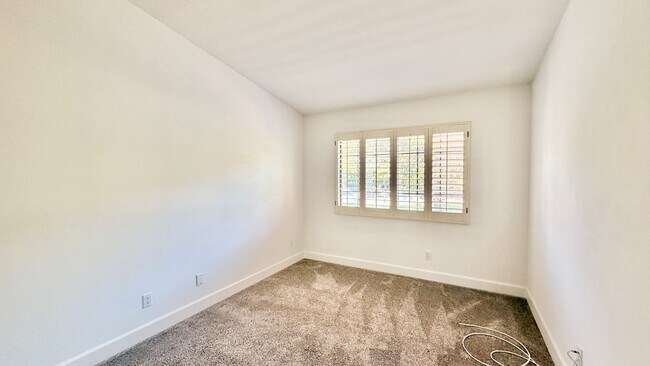 Building Photo - Beautifully Updated & Remodeled Townhome on the Pala Mesa Golf Course in Fallbrook!