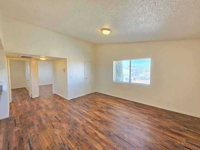 Building Photo - 8342 Columbine Ave