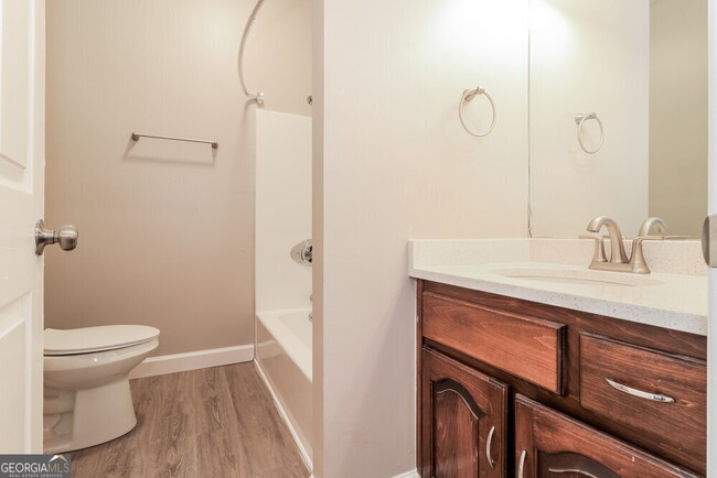 Building Photo - 8601 Stone Creek Ct