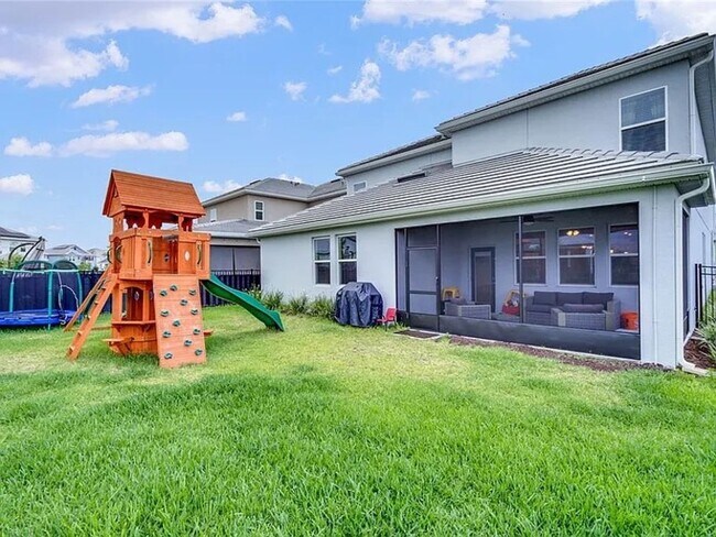 Building Photo - 11932 Satire St