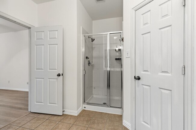 Building Photo - 5315 Barleycorn Ln