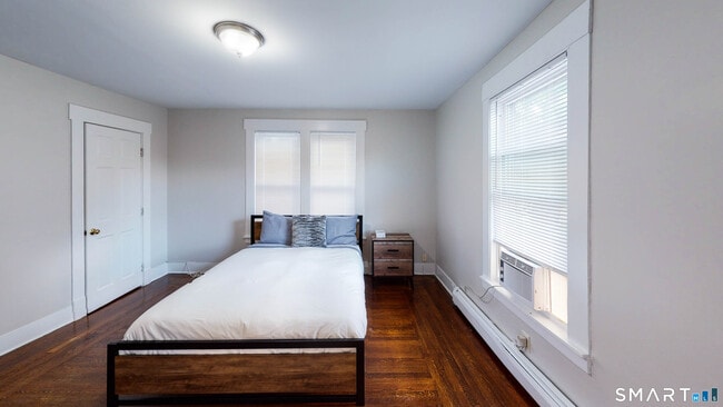 Building Photo - 432 Norton Pkwy