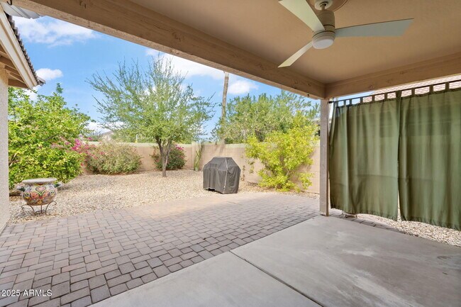 Building Photo - 17532 W Caribbean Ln