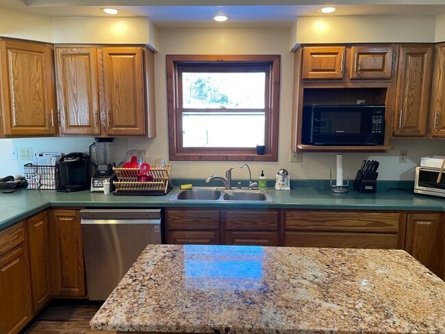 Building Photo - 6500 Co Rd K