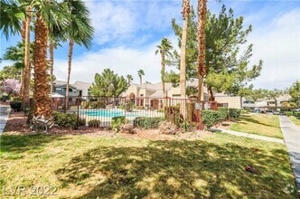 Building Photo - SW- 2 Bedroom Condo!