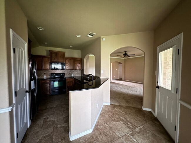 Building Photo - 708 Cody James Dr