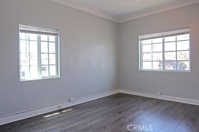 Building Photo - 3111 Kenwood Ave