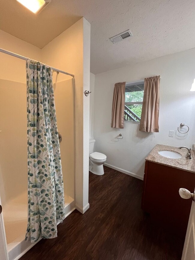 Building Photo - LARGE 4/3 with so much to offer! Waynesville School District