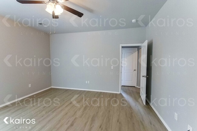 Building Photo - 9822 Prather Ave