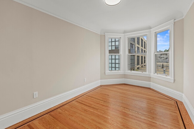 Building Photo - 81b Hoff St