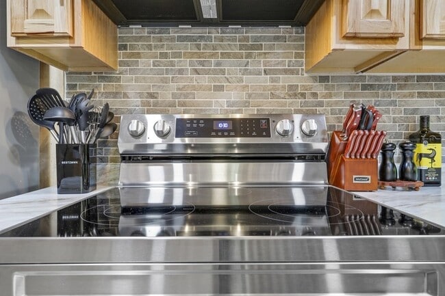 Building Photo - 166 Nantahala Pass Rd