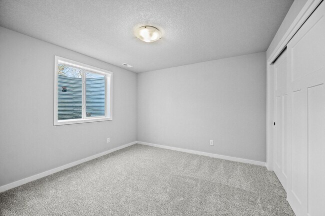 Building Photo - Brand New Townhome - Incredible Space