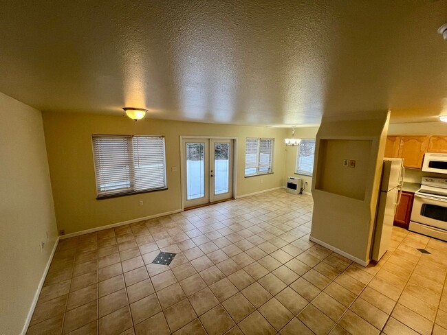 Building Photo - Beautiful 3 bedroom home in Fox for rent /...