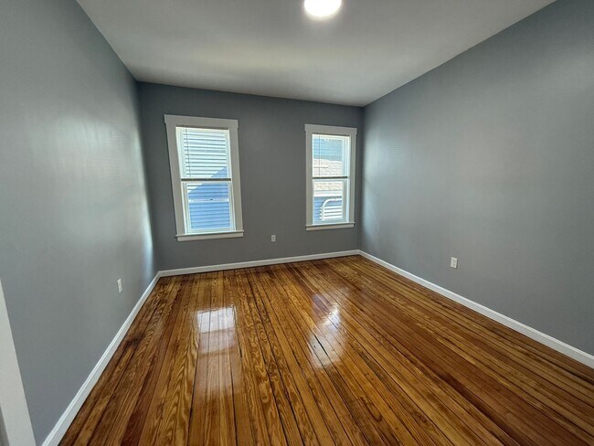 Building Photo - 35har