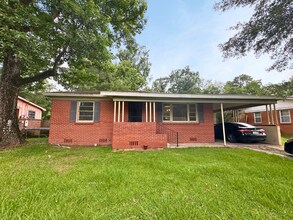 Building Photo - 916 Delmar Dr