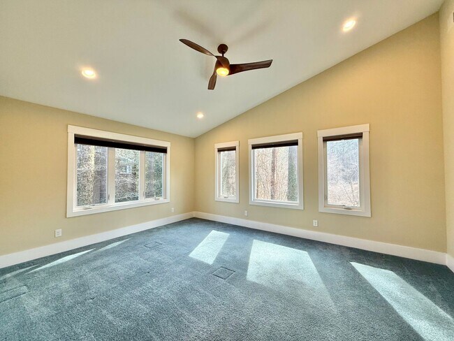 Building Photo - Modern 4BD, 3.5BA Raleigh Home on a Corner Lot with a 2-Car Attached Garage & Private Backyard in...