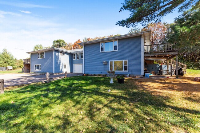 Building Photo - 16601 Eldorado St NW