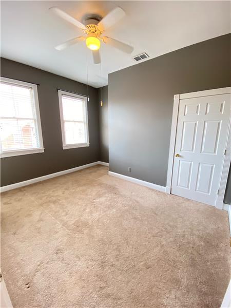 Building Photo - 503 Blair St