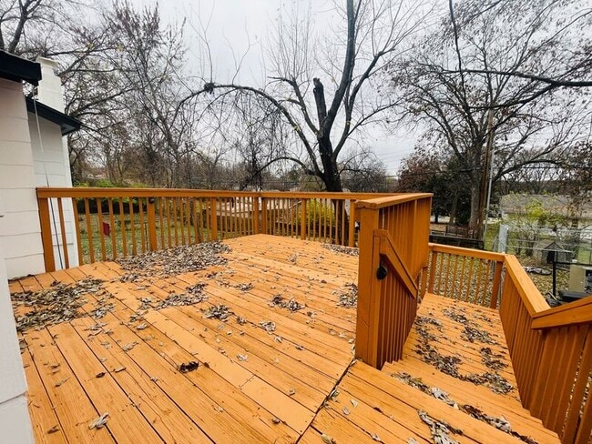 Building Photo - 902 S Cedar Ave