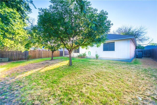 Building Photo - 3705 Walleye Way