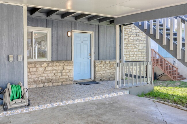 Building Photo - 5407 Spring Meadow Rd