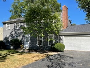 Building Photo - 102 N Stauffer Dr